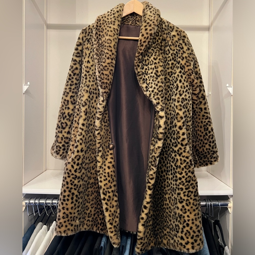 Oversized vintage leopard faux fur coat